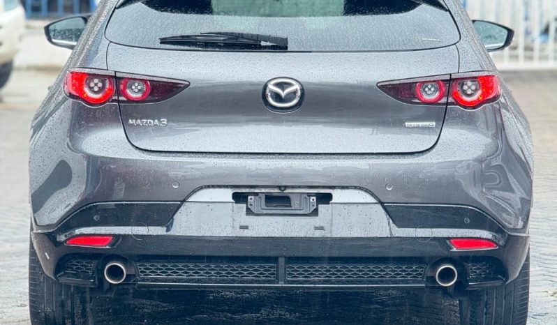 
								Mazda 3 full									