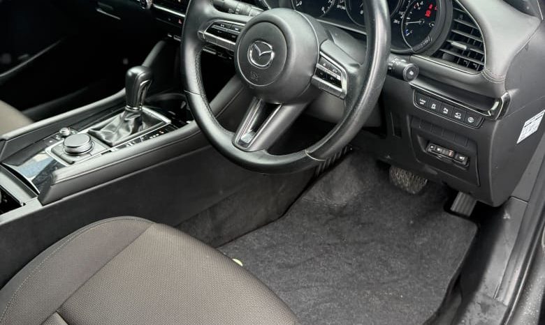 
								Mazda 3 full									
