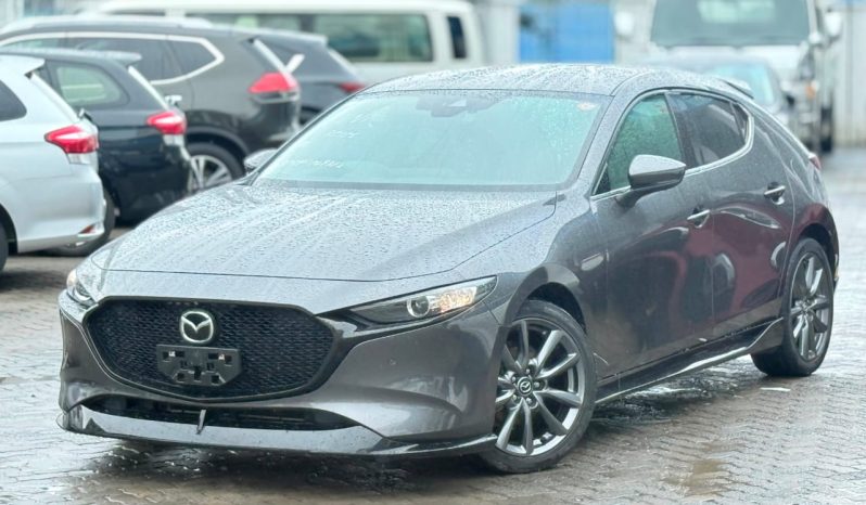 
								Mazda 3 full									