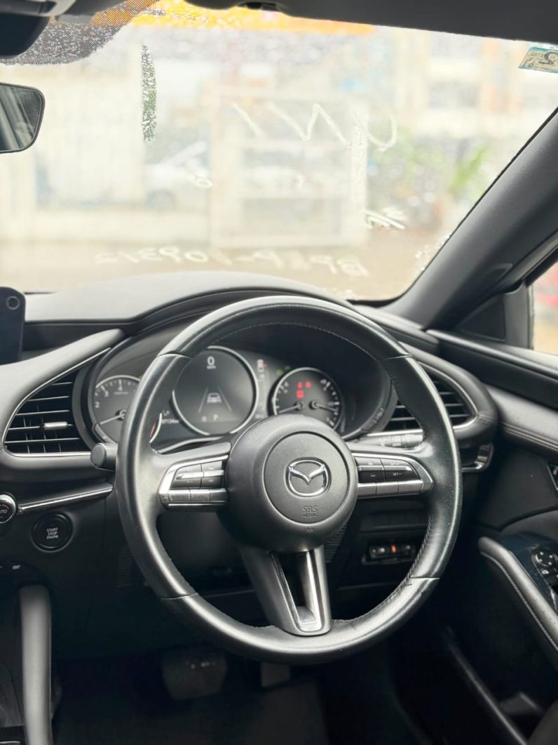 
								Mazda 3 full									