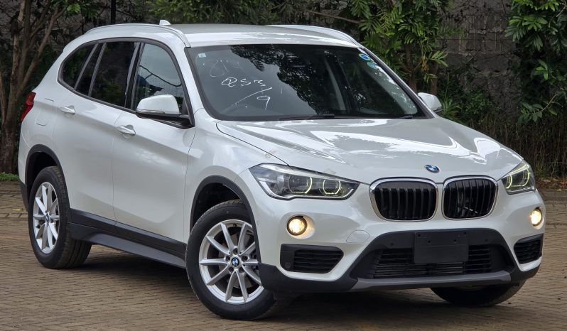 
								BMW X1 full									