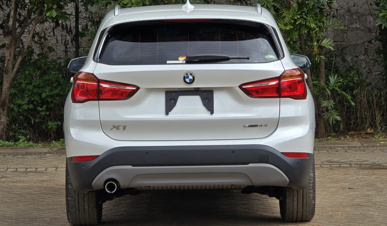
								BMW X1 full									