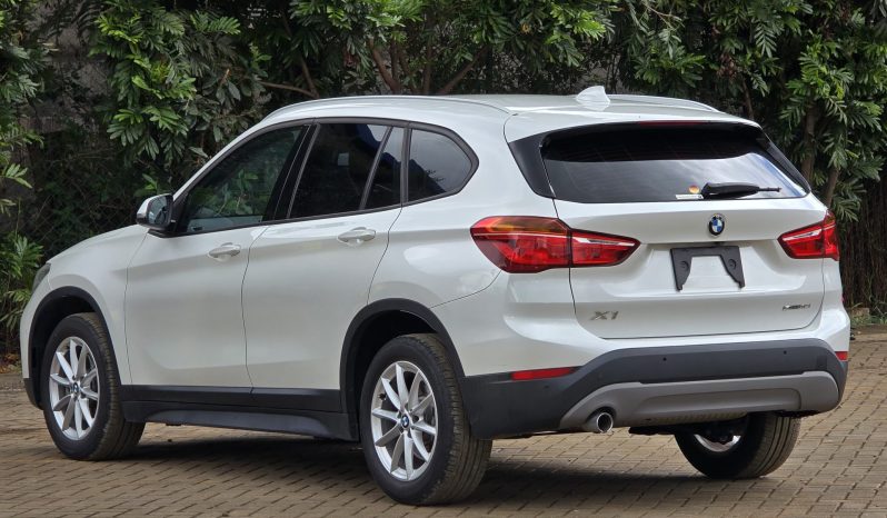 
								BMW X1 full									