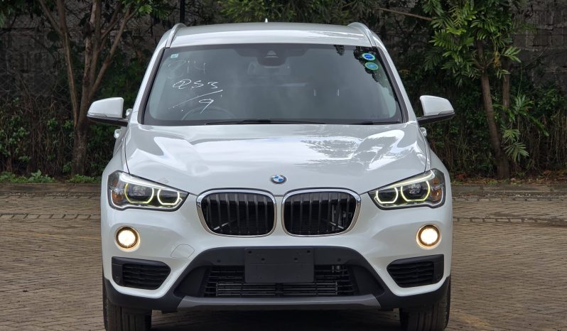 
								BMW X1 full									