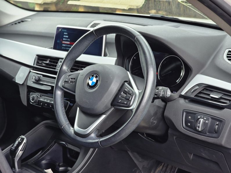 
								BMW X1 full									