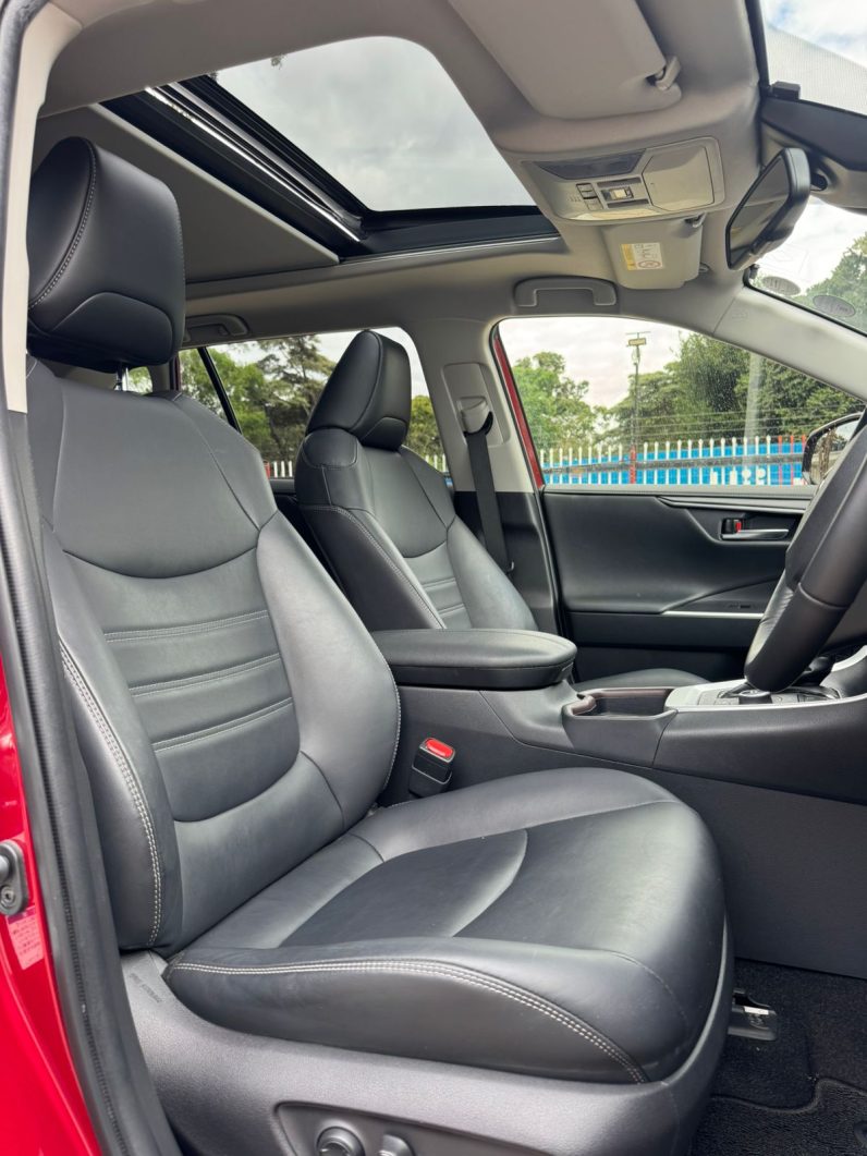 
								Toyota Rav4 full									