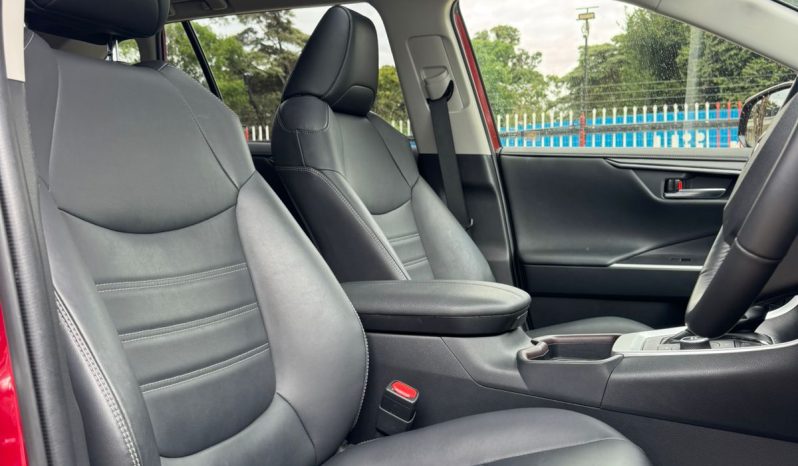 
								Toyota Rav4 full									