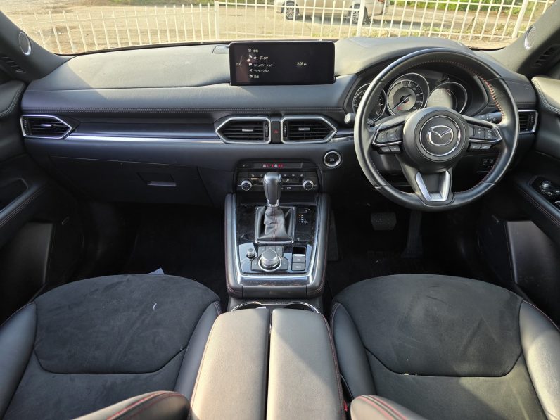 
								Mazda CX-8 full									