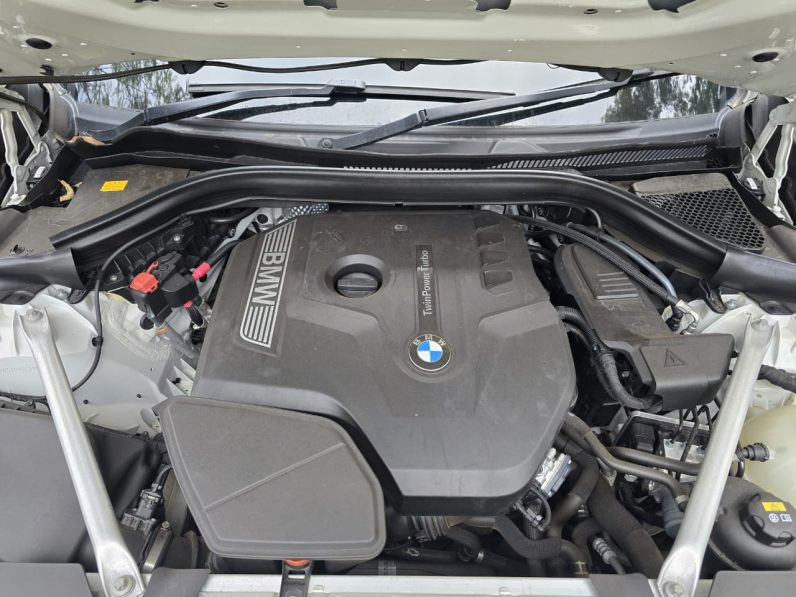 
								BMW X3 full									