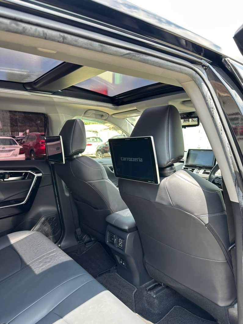 
								Toyota Rav4 full									