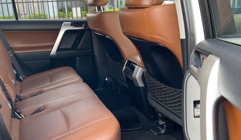 
								Toyota Landcruiser Prado TXL full									