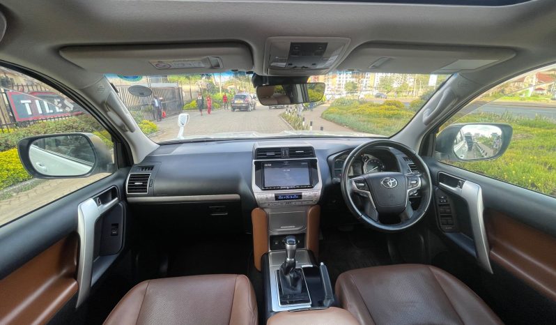 
								Toyota Landcruiser Prado TXL full									