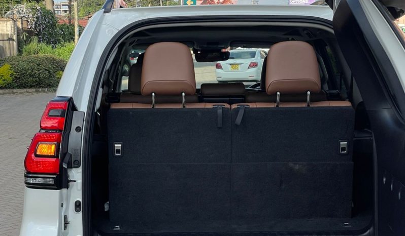 
								Toyota Landcruiser Prado TXL full									