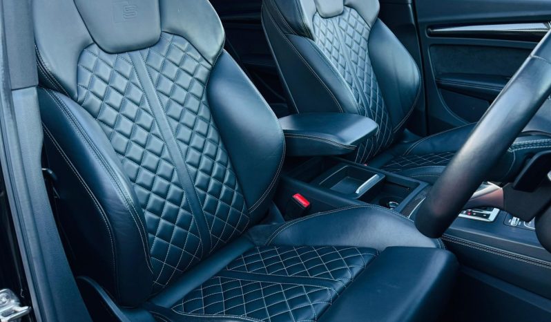 
								Audi SQ5 full									