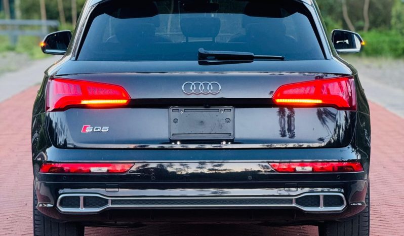 
								Audi SQ5 full									
