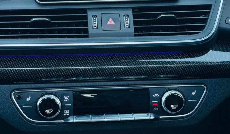 
								Audi SQ5 full									