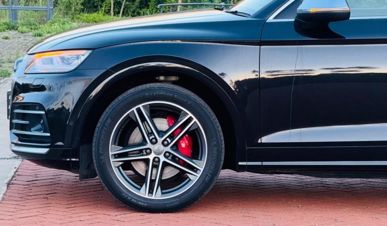 
								Audi SQ5 full									