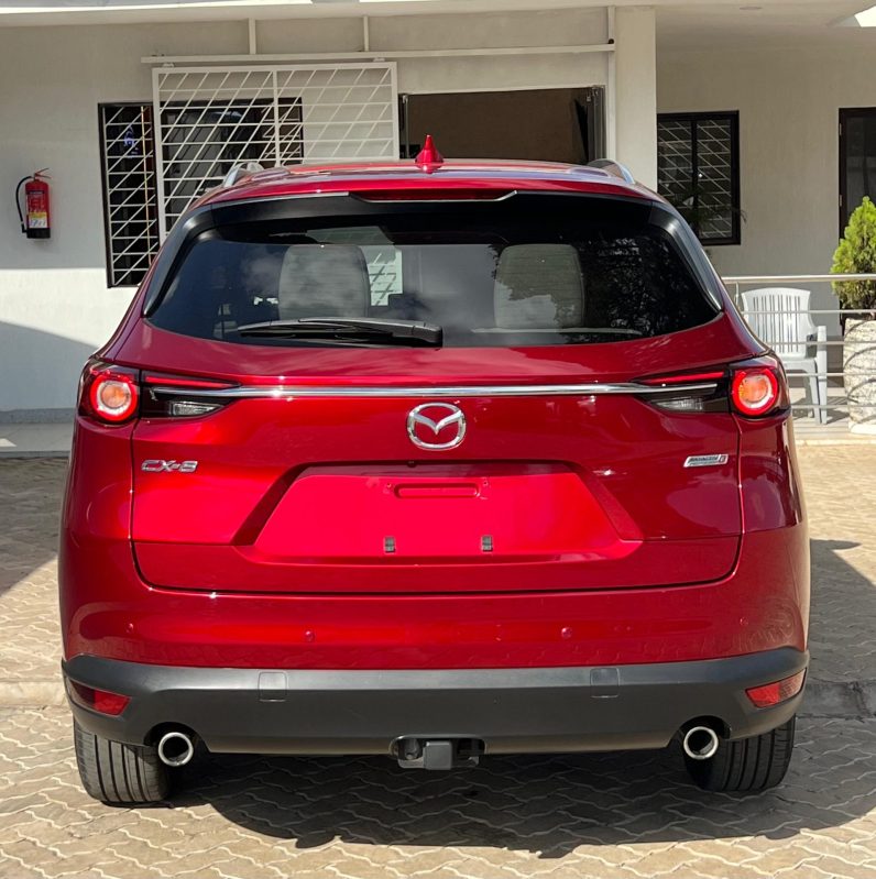 
								Mazda CX-8 full									