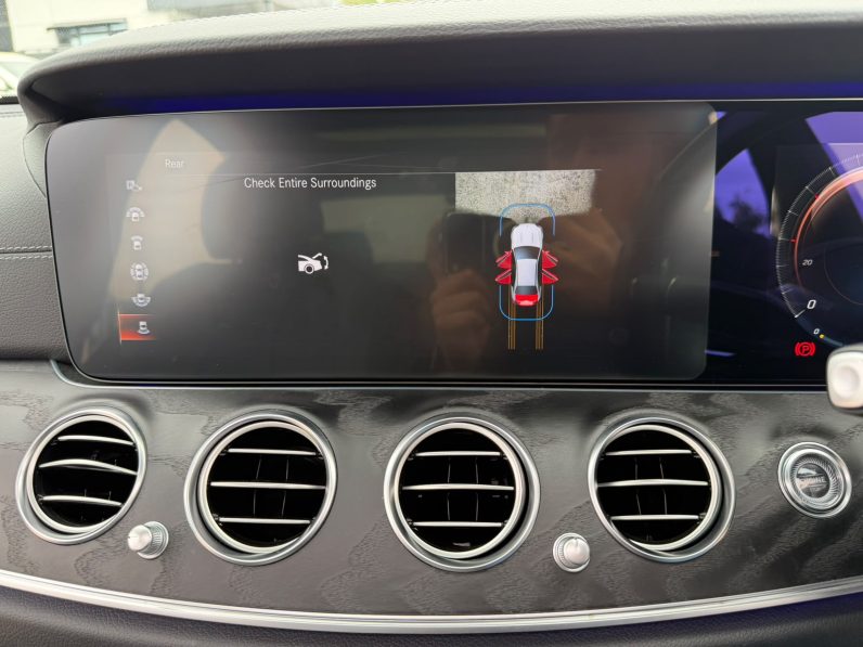
								Mercedes Benz E200 EQBOOST full									