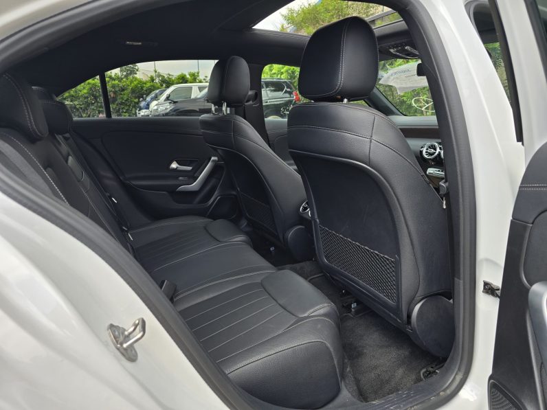 
								Mercedes Benz A250 full									