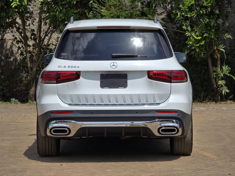 
								Mercedes Benz GLB 200d full									