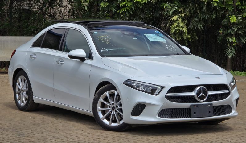 
								Mercedes Benz A250 full									