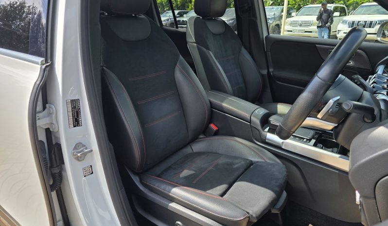 
								Mercedes Benz GLB 200d full									