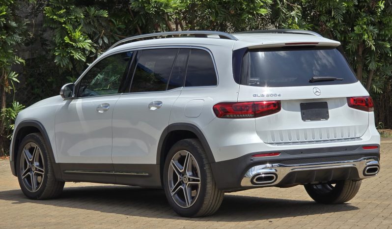 
								Mercedes Benz GLB 200d full									
