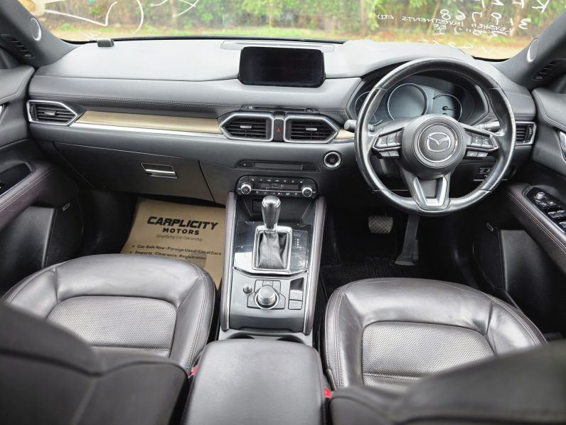 
								Mazda CX-5 full									