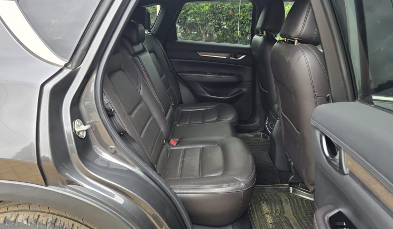 
								Mazda CX-5 full									