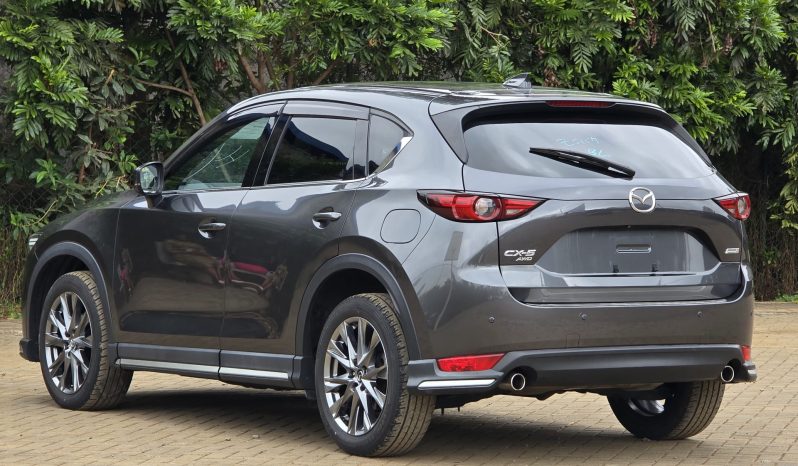 
								Mazda CX-5 full									