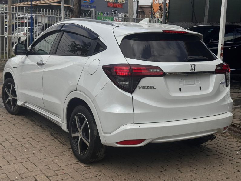 
								Honda Vezel full									