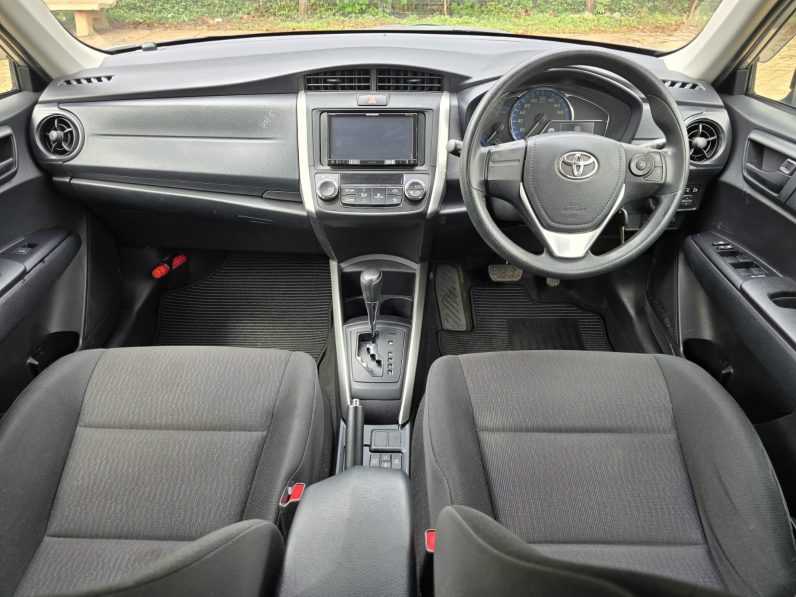 
								Toyota Fielder full									