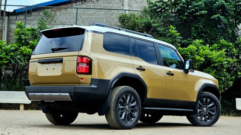
								Toyota Land Cruiser Prado J250 full									