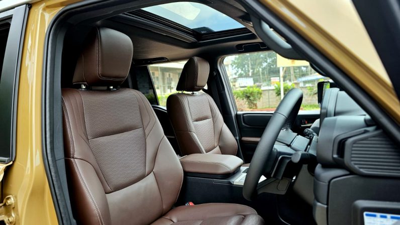 
								Toyota Land Cruiser Prado J250 full									