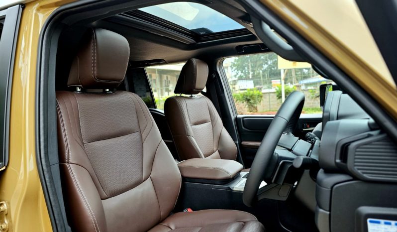 
								Toyota Land Cruiser Prado J250 full									