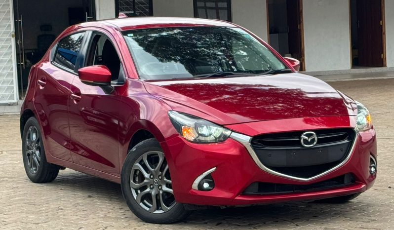 
								Mazda Demio full									