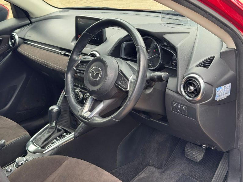 
								Mazda Demio full									