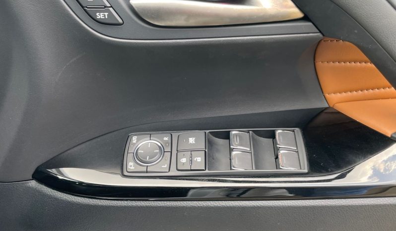 
								Lexus LX570 full									
