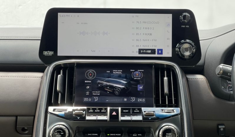 
								Lexus LX600 full									
