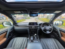 Lexus LX570