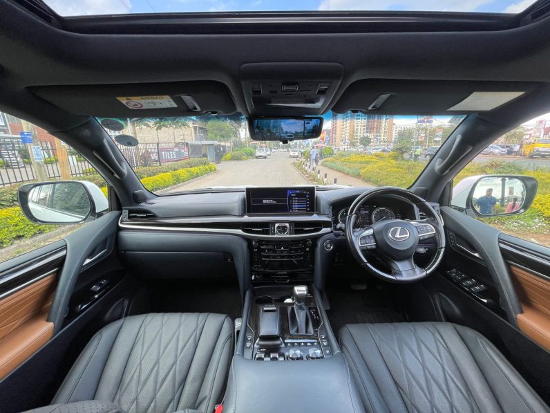 
								Lexus LX570 full									