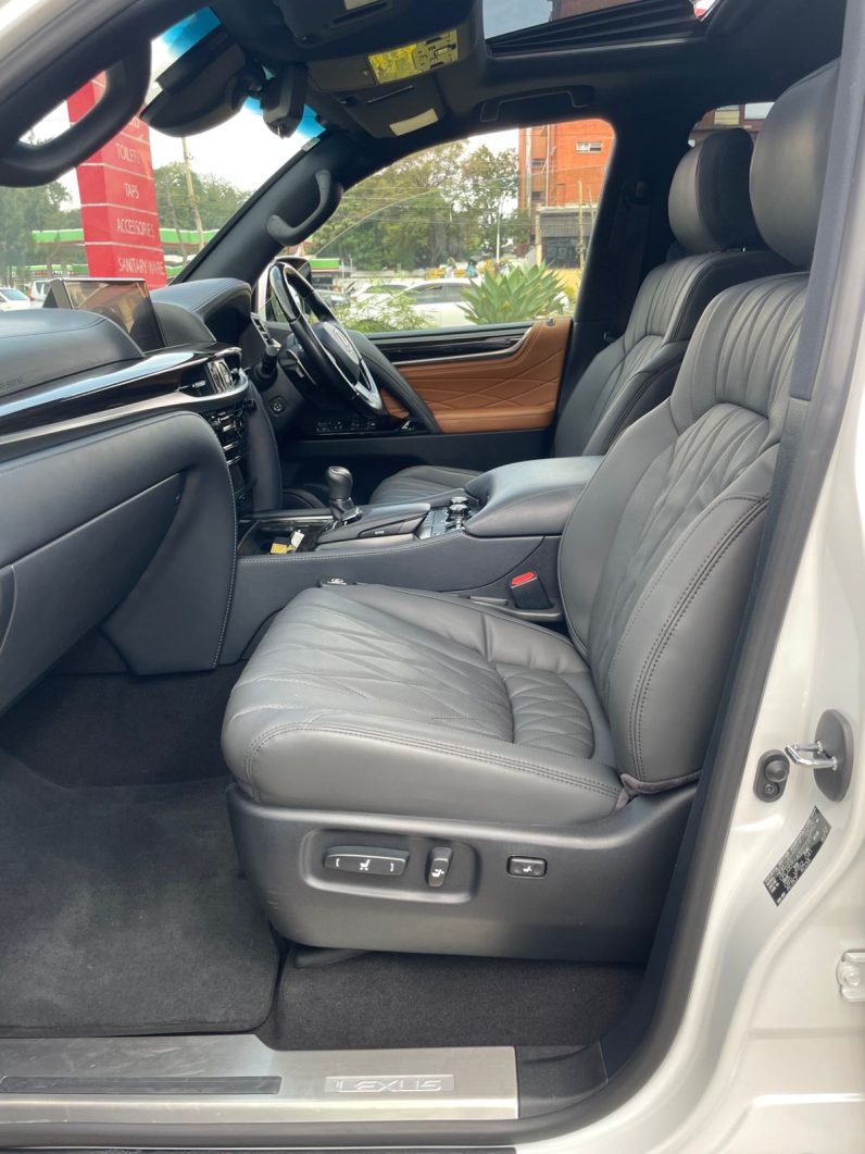 
								Lexus LX570 full									