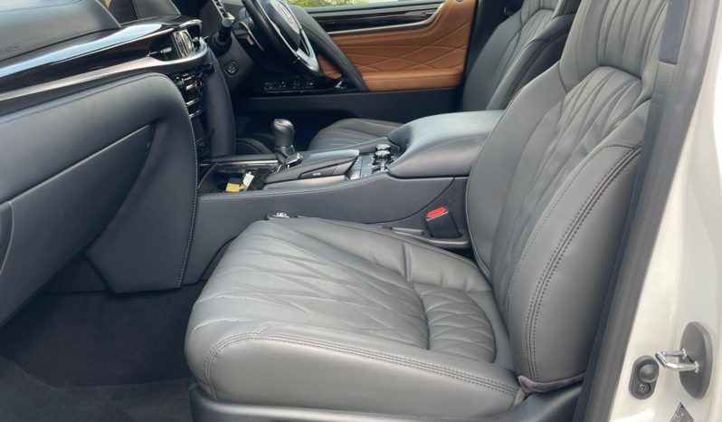 
								Lexus LX570 full									
