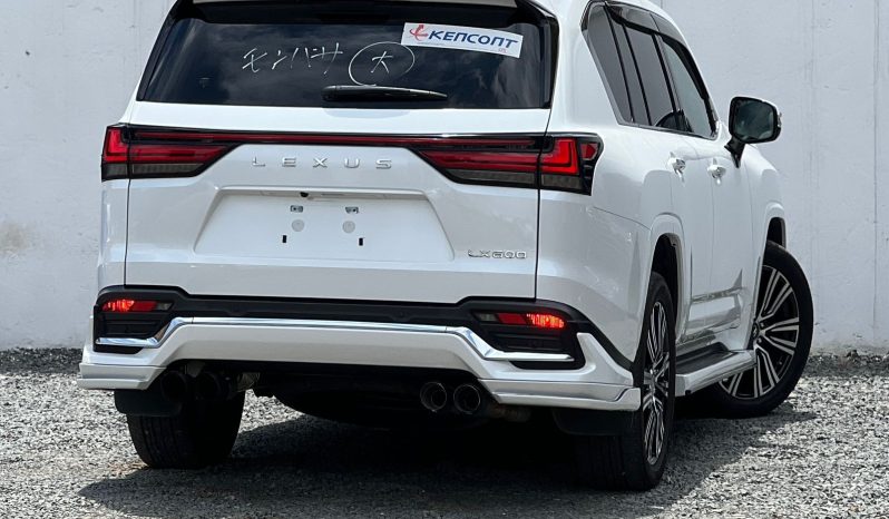 
								Lexus LX600 full									
