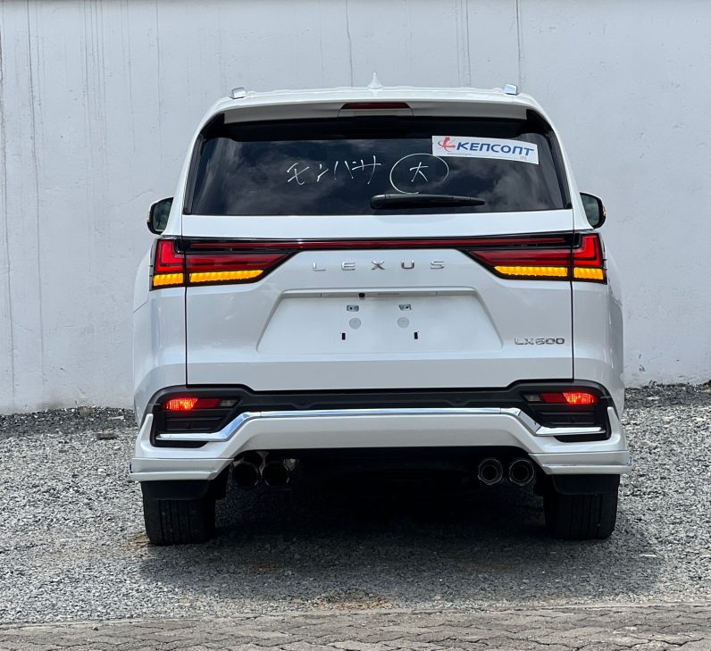 
								Lexus LX600 full									