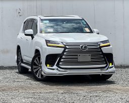 Lexus LX600