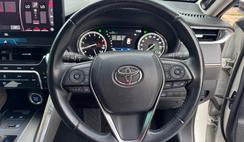 
								Toyota Harrier full									