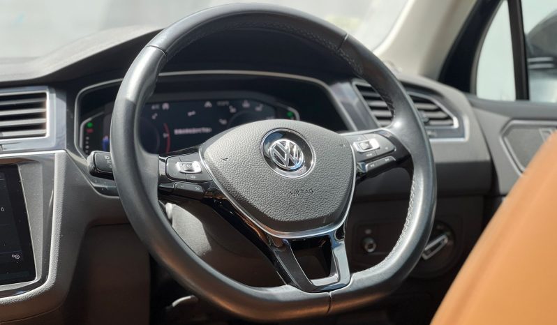 
								Volkswagen Tiquan full									