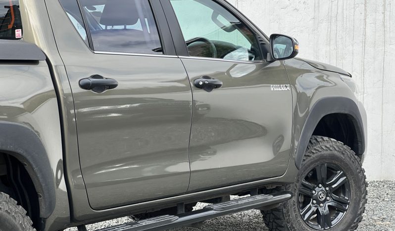 
								Toyota Hilux full									